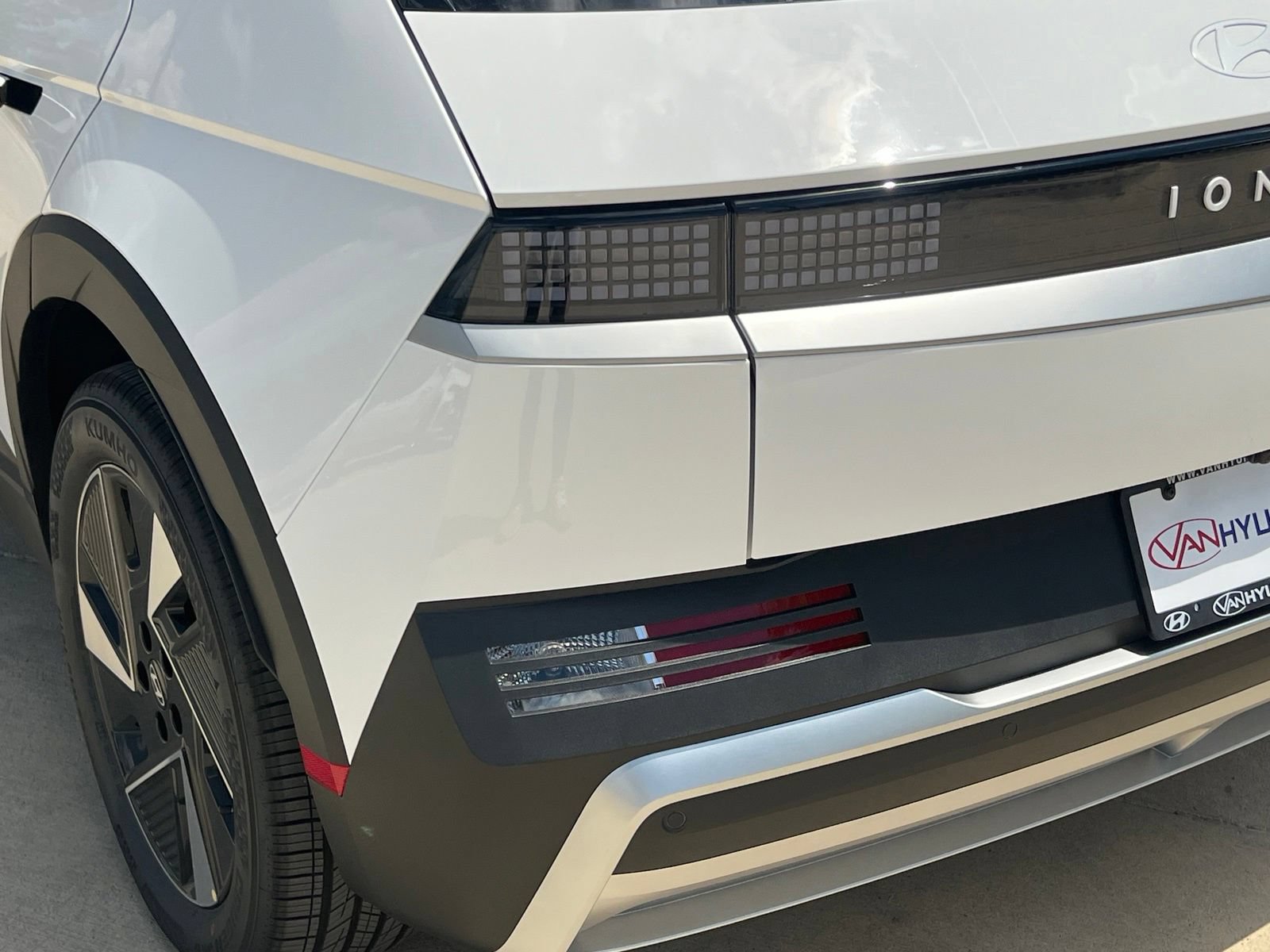 New 2027 Hyundai Ioniq 5 SE RWD image 13