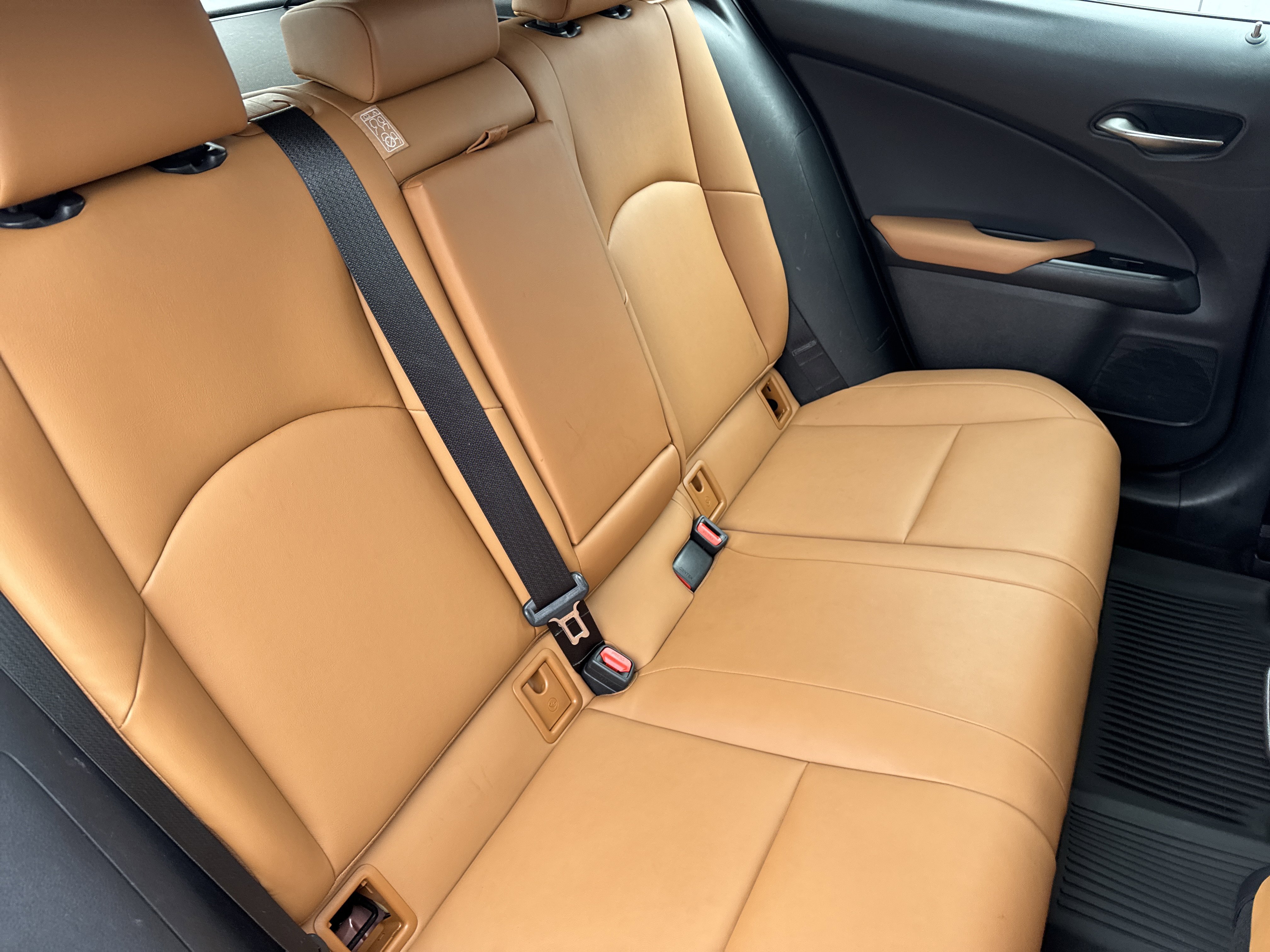 Used 2020 Lexus UX 250h w/ Premium Package image 9