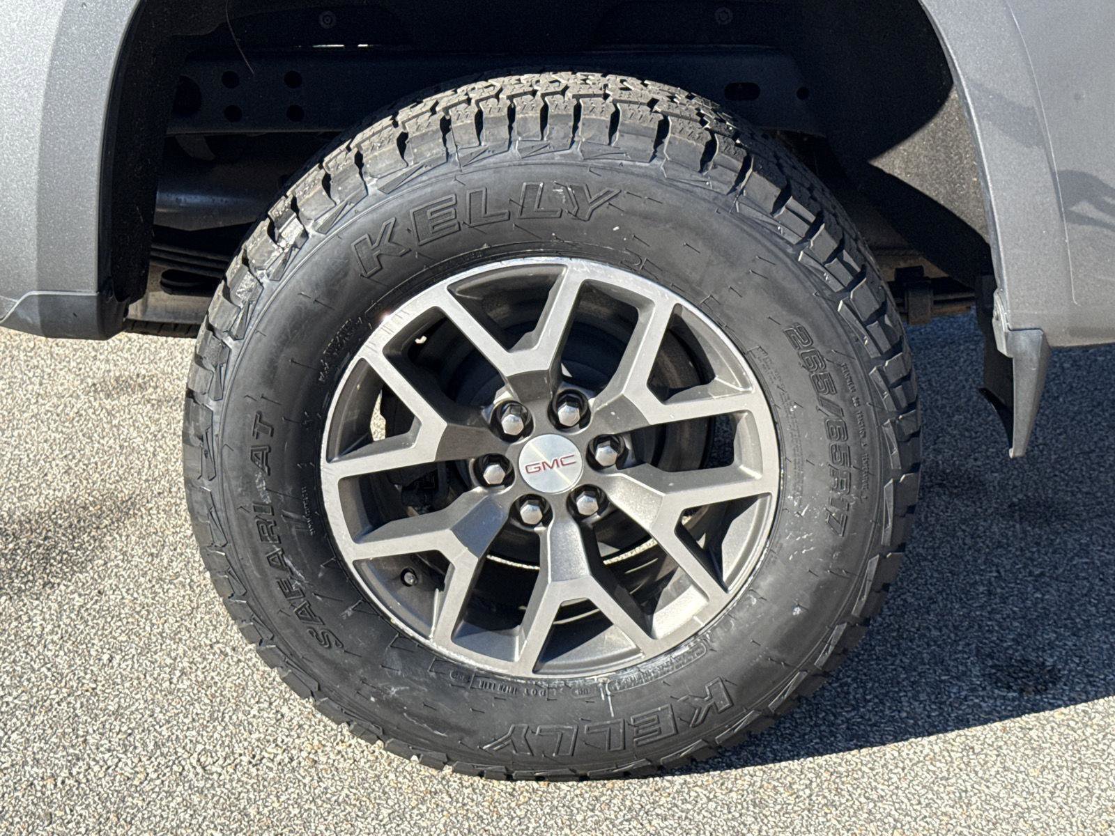 Used 2022 GMC Canyon AT4 w/ Trailering Package image 10