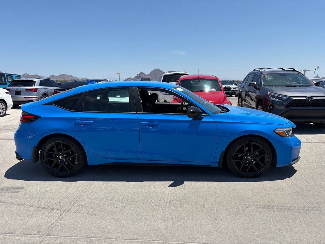 Used 2025 Honda Civic Sport image 3