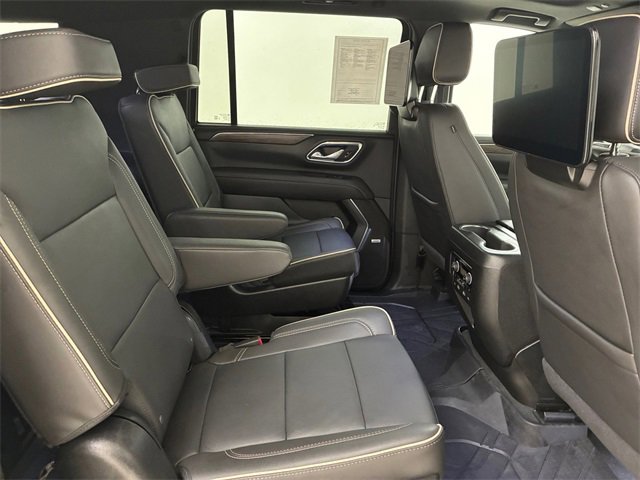 Used 2024 Chevrolet Suburban Premier w/ Advanced Technology Package image 16