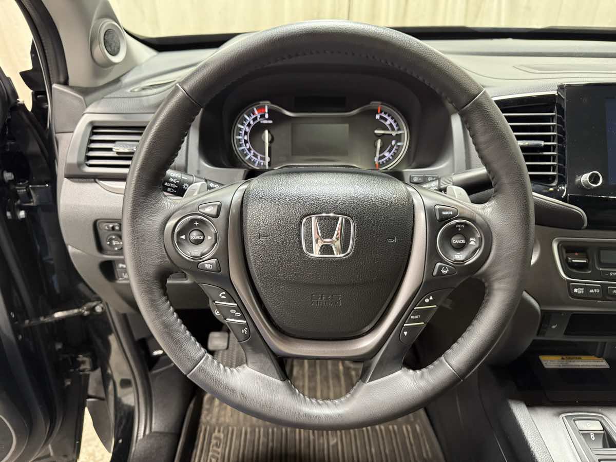 Used 2023 Honda Ridgeline RTL-E image 11