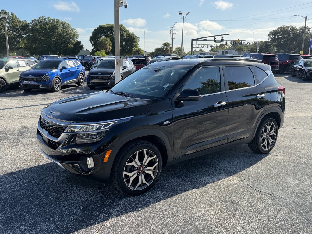 Certified 2023 Kia Seltos SX AWD/4WD image 8