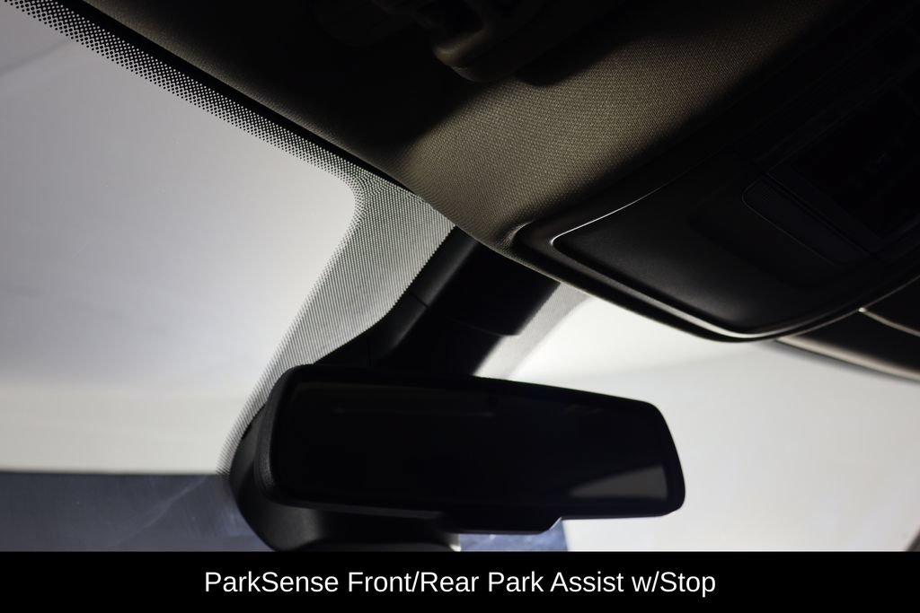 Used 2019 RAM 1500 Laramie AWD/4WD image 16