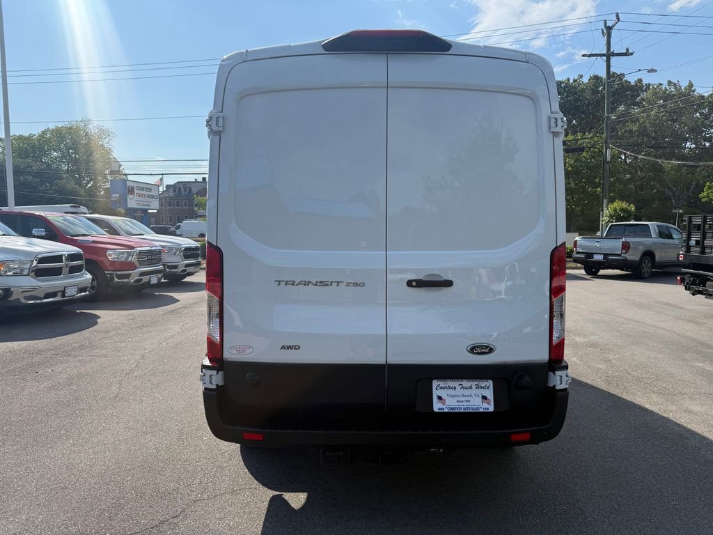 Used 2025 Ford Transit 250 148 Medium Roof Extended AWD w/ Load Area Protection Package image 9