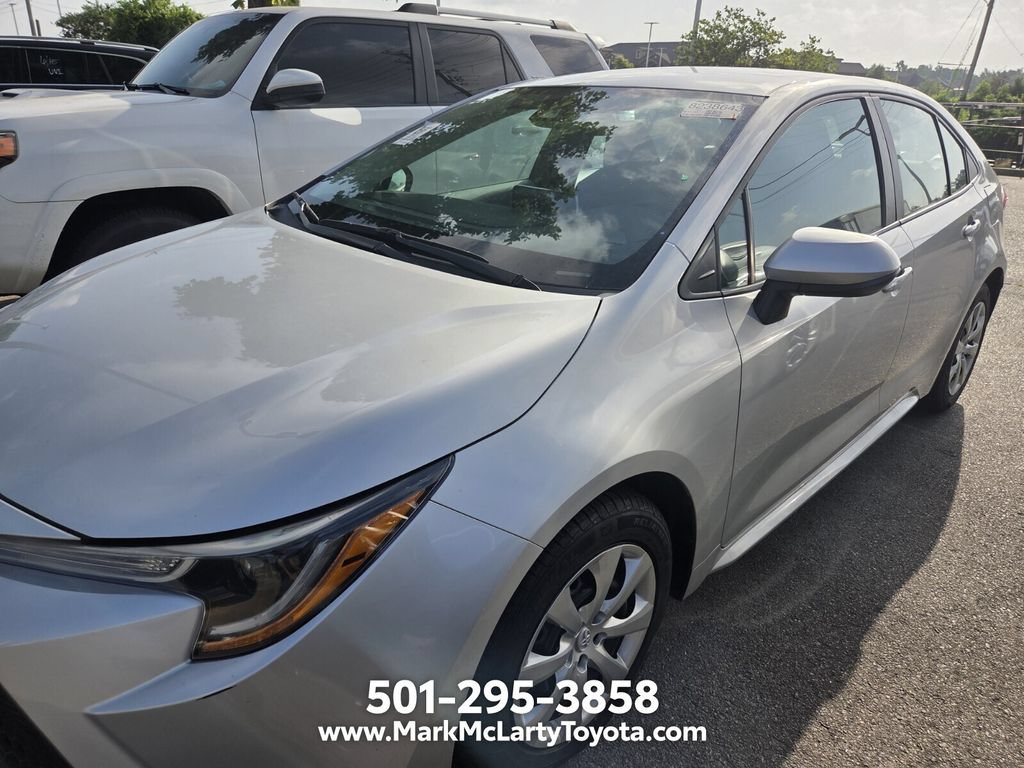 Used 2020 Toyota Corolla LE FWD image 5