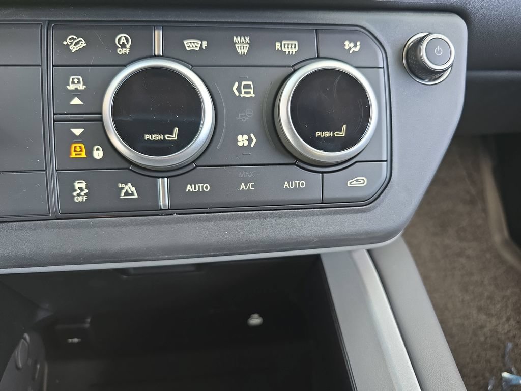 New 2026 Land Rover Defender 110 V8 AWD/4WD image 24