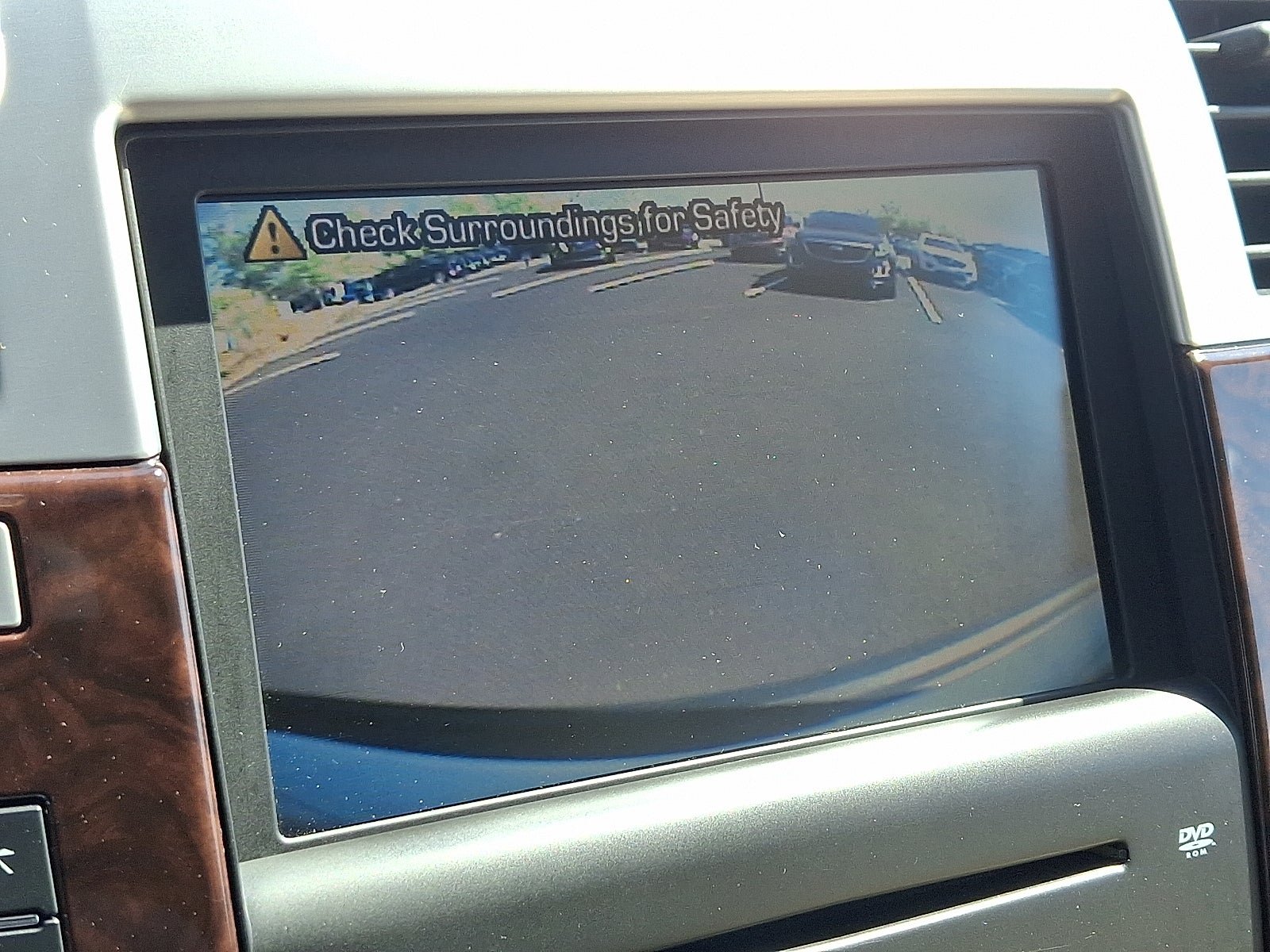Used 2007 Cadillac Escalade AWD w/ Information Package image 21