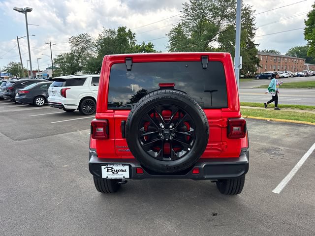 Used 2025 Jeep Wrangler Unlimited Sahara w/ Safety Group AWD/4WD image 29