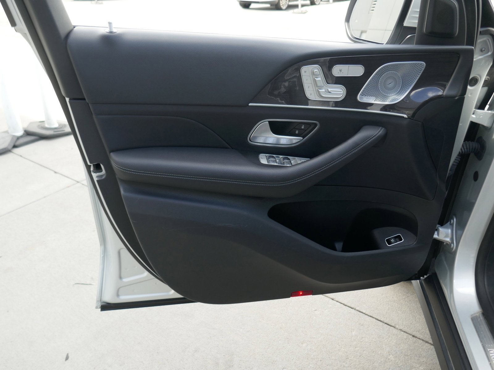 Used 2021 Mercedes-Benz GLE 350 4MATIC image 10