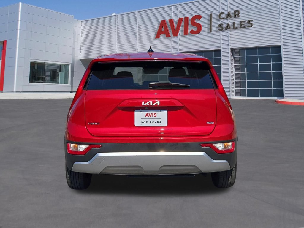 Used 2025 Kia Niro LX FWD image 6
