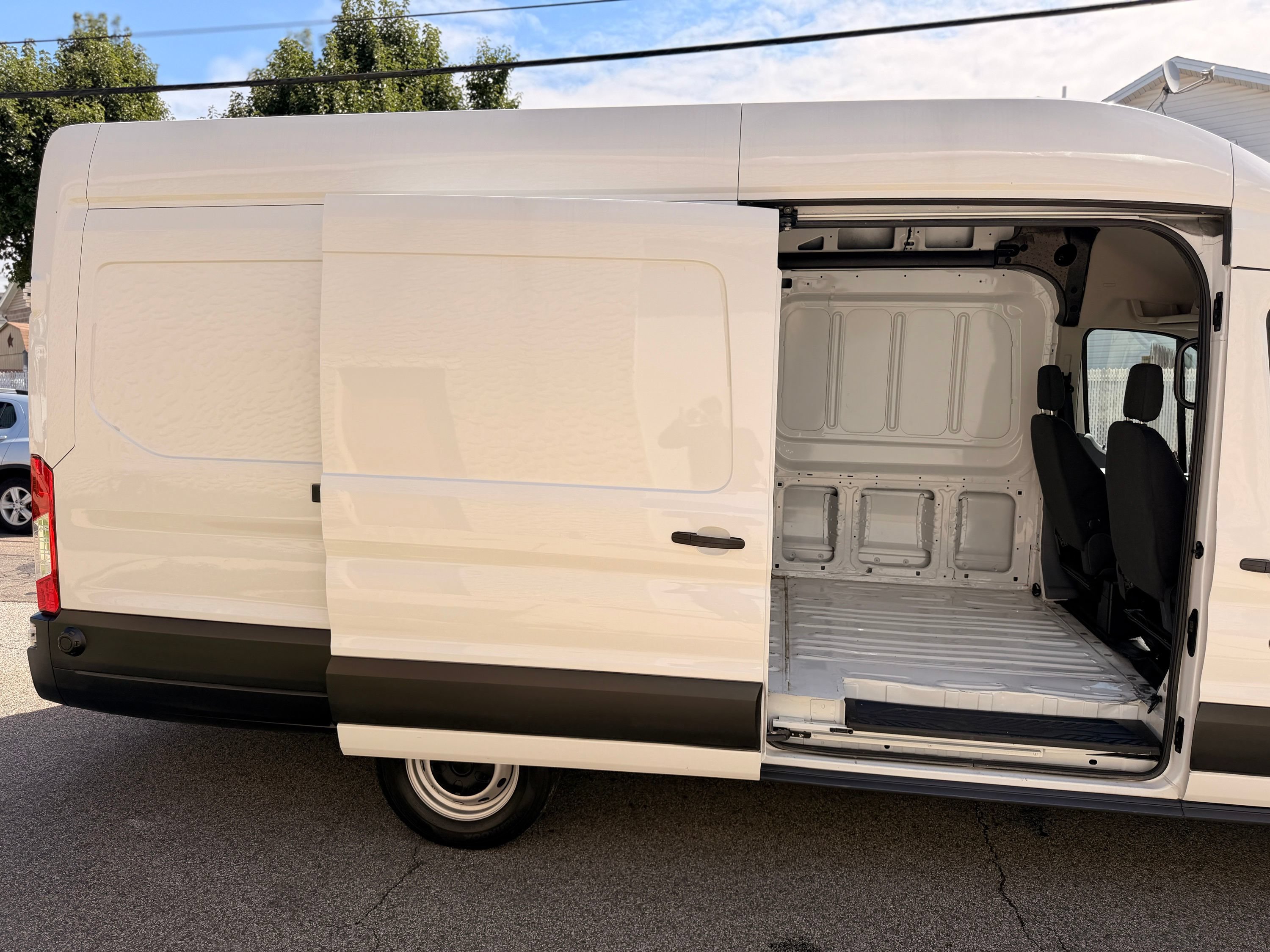 Used 2019 Ford Transit 350 148 High Roof Extended RWD image 16