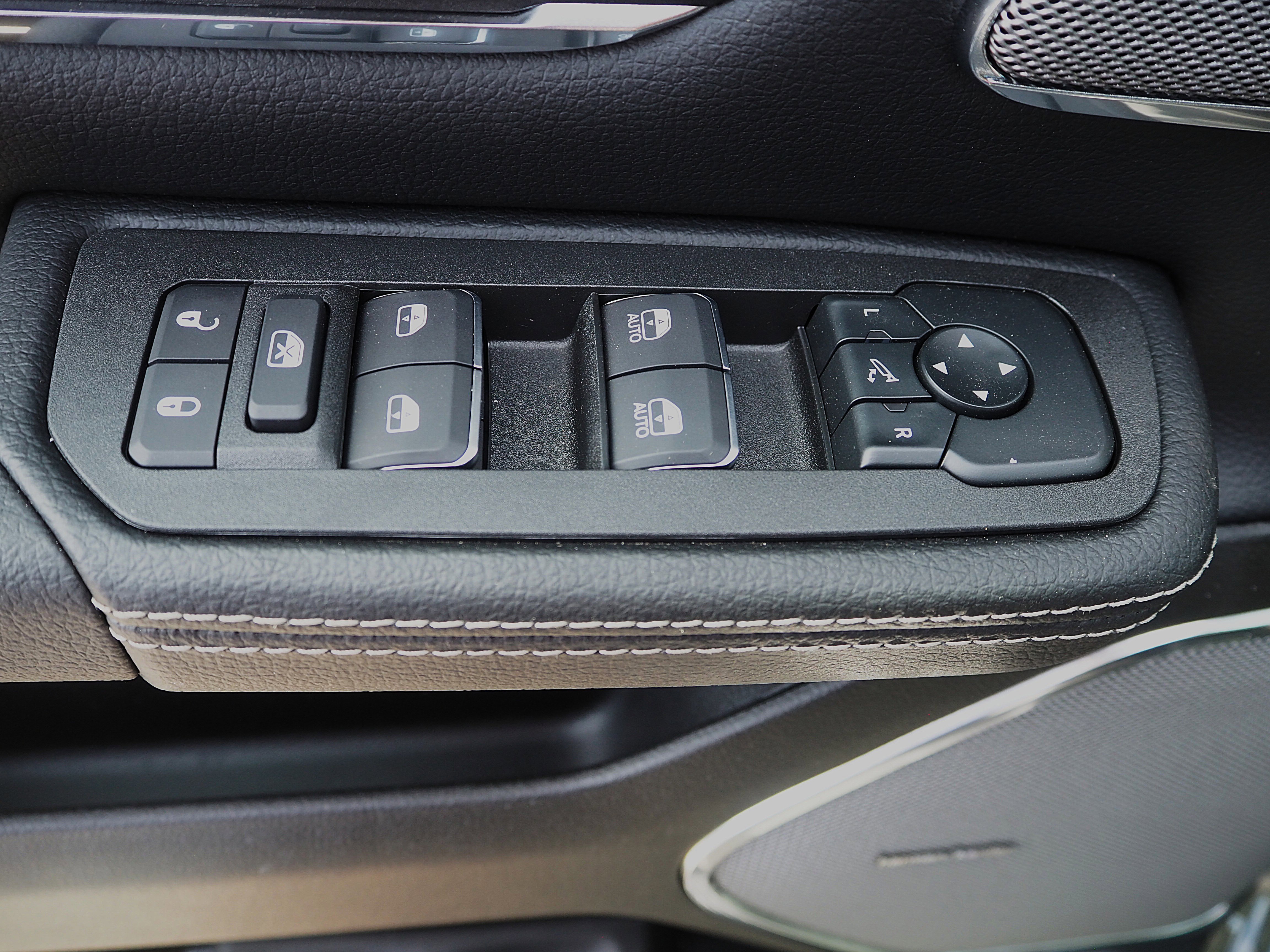 New 2026 RAM 1500 Laramie w/ Night Edition image 25