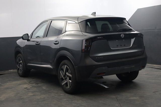 Certified 2025 Nissan Kicks SV image 6