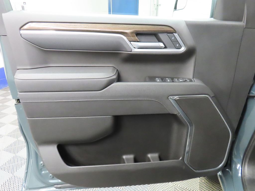 Used 2025 Chevrolet Silverado 1500 LT image 58