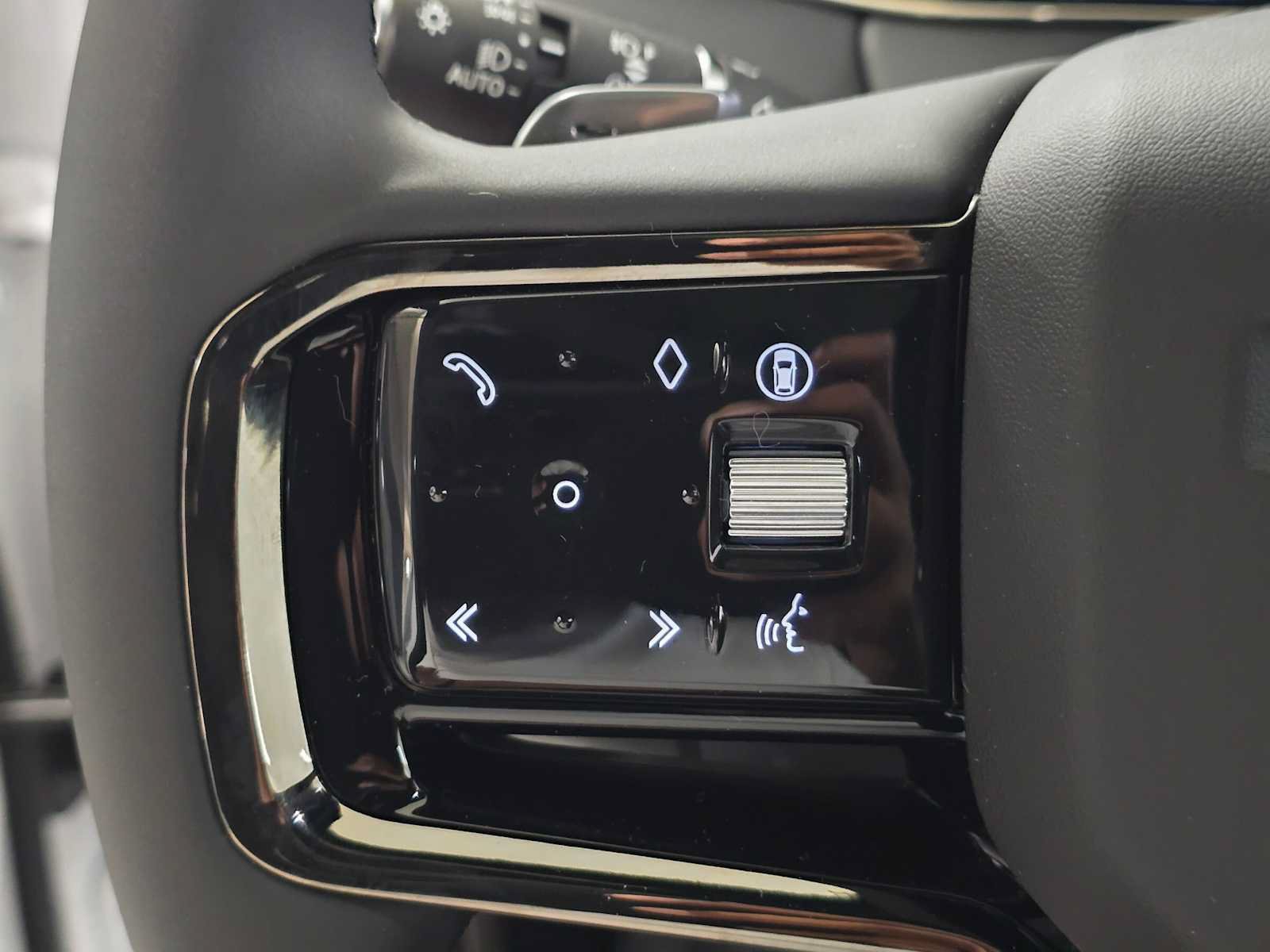New 2026 Land Rover Range Rover Evoque S AWD/4WD image 31