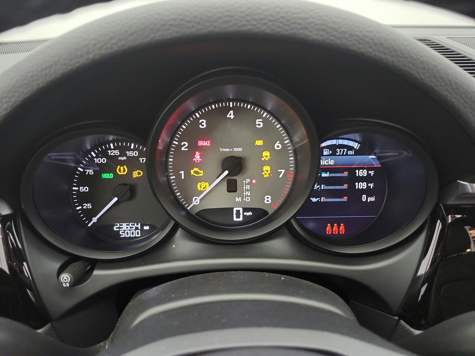 Used 2023 Porsche Macan S image 9