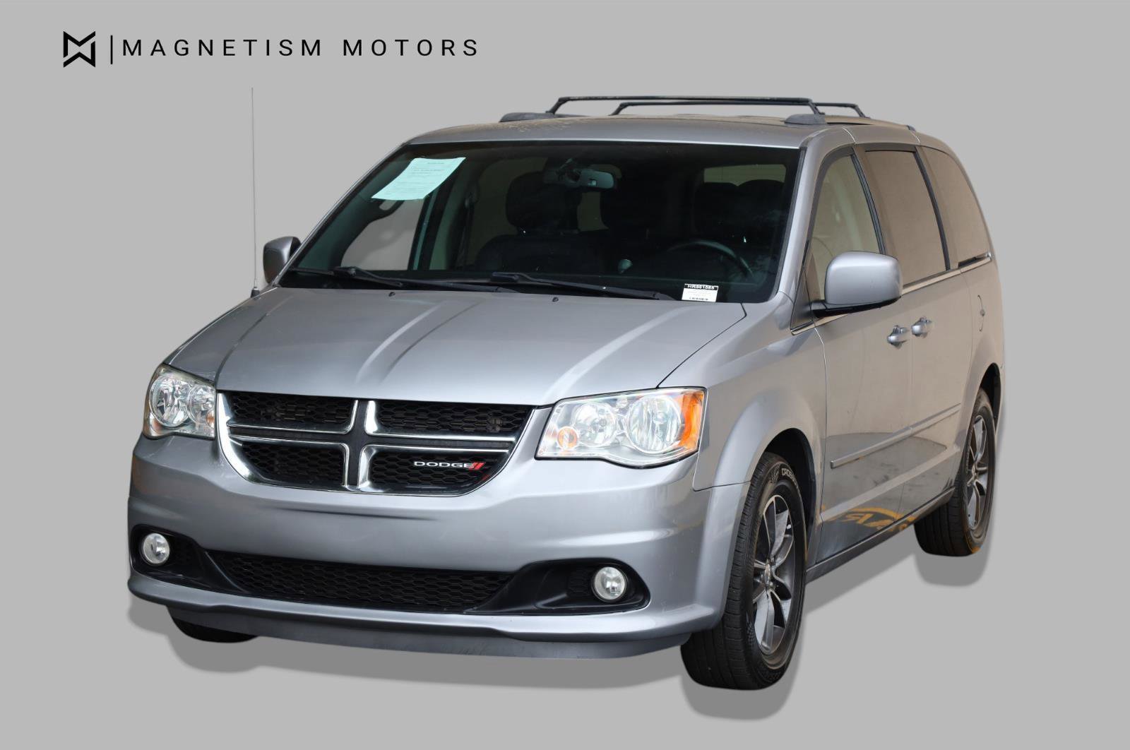 Used 2017 Dodge Grand Caravan SXT FWD image 6