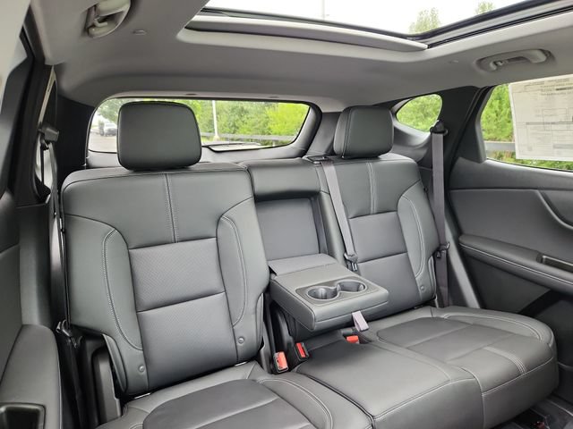 New 2026 Chevrolet Blazer LT w/ Sound & Technology Package FWD image 17