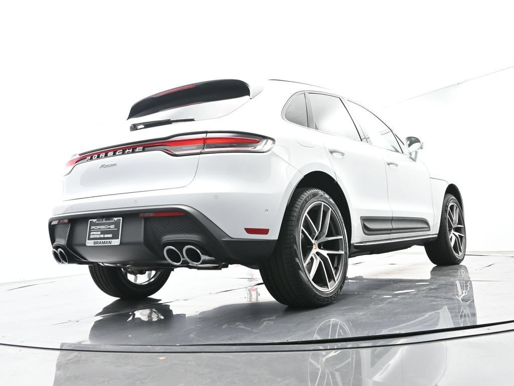 Certified 2025 Porsche Macan Turbo AWD/4WD image 53