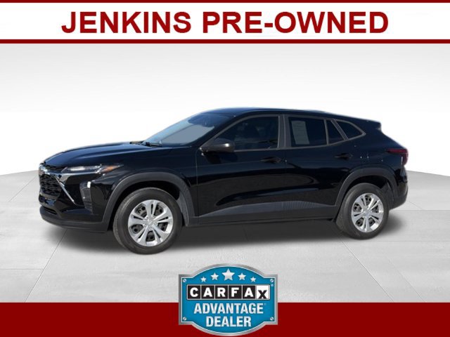 Used 2024 Chevrolet Trax LS w/ Driver Confidence Package