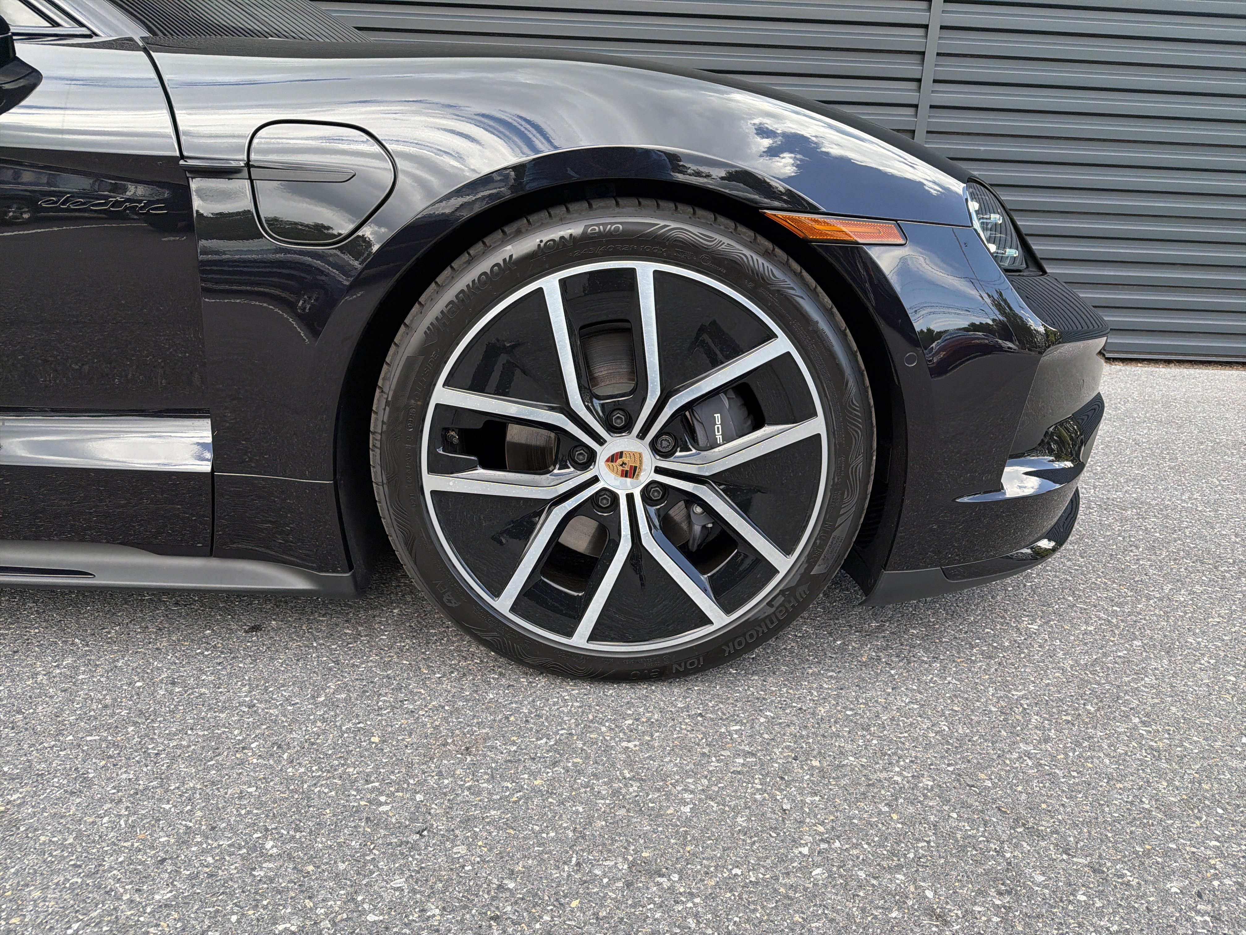 New 2026 Porsche Taycan RWD image 8