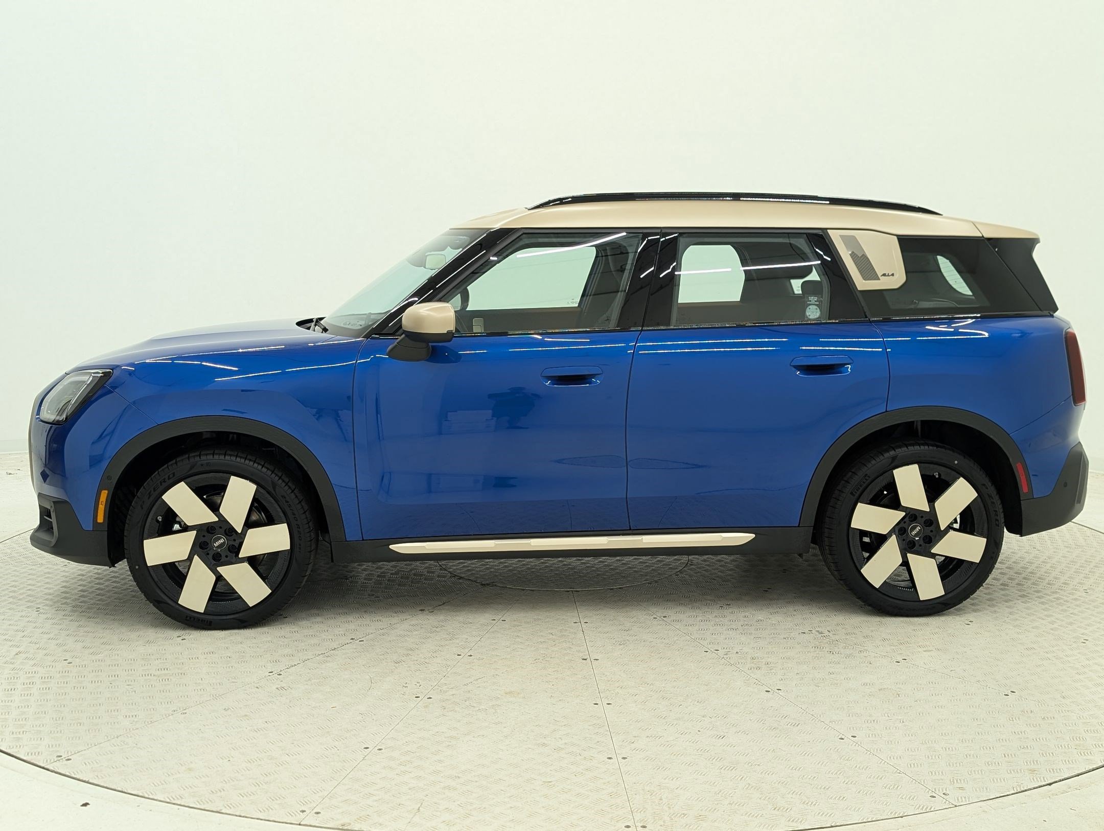 New 2026 MINI Cooper Countryman S image 2