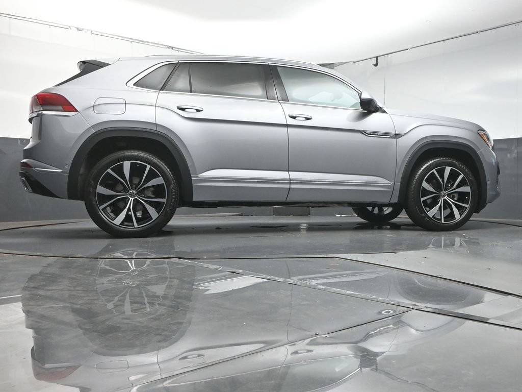 New 2026 Volkswagen Atlas Cross Sport SEL Premium R-Line AWD/4WD image 43