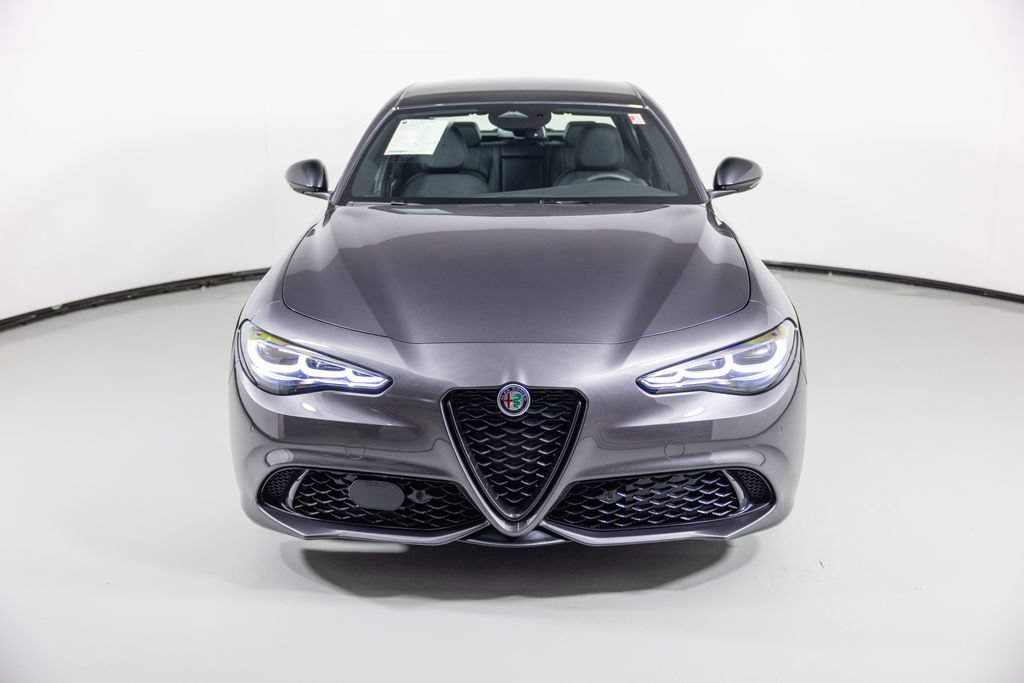 New 2026 Alfa Romeo Giulia AWD image 4