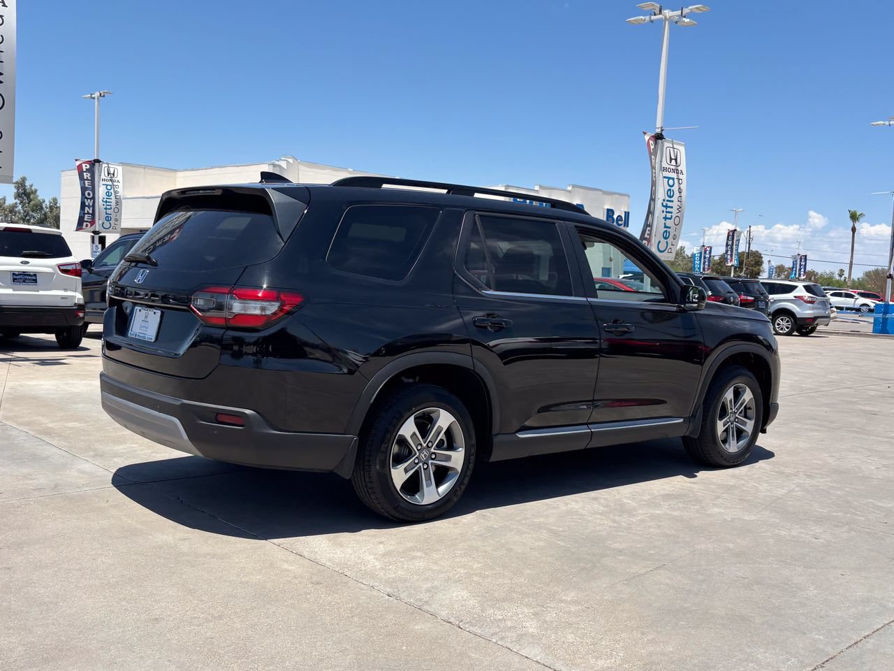 Certified 2025 Honda Pilot EX-L image 4