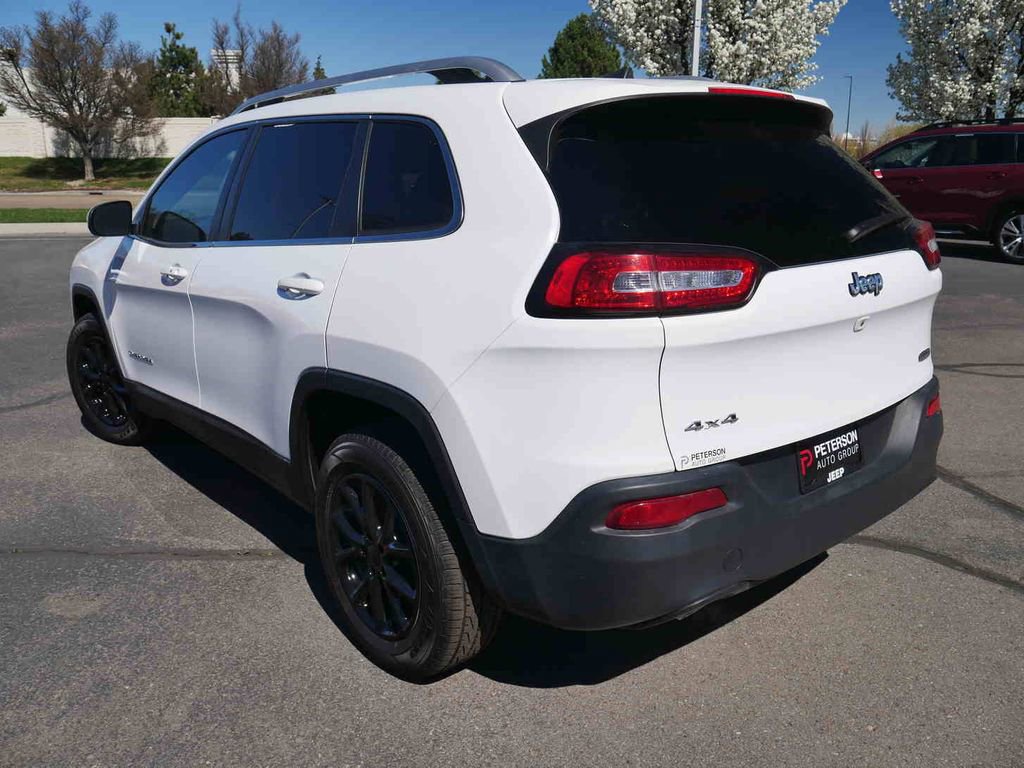 Used 2018 Jeep Cherokee Latitude Plus image 17
