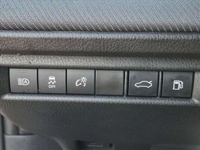 Used 2025 Toyota Camry SE w/ Multimedia Upgrade Package FWD image 13