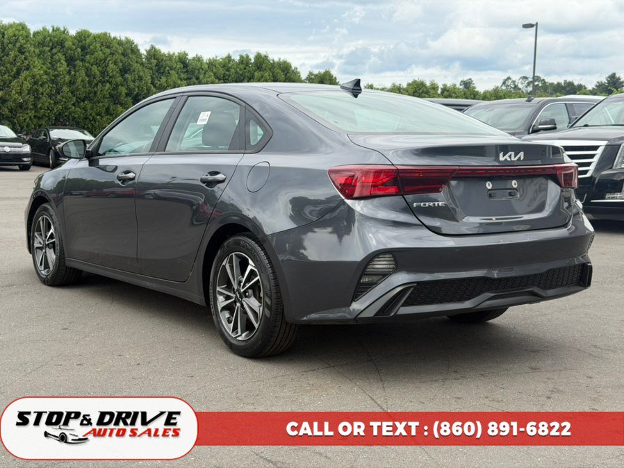 Used 2023 Kia Forte LXS FWD image 7
