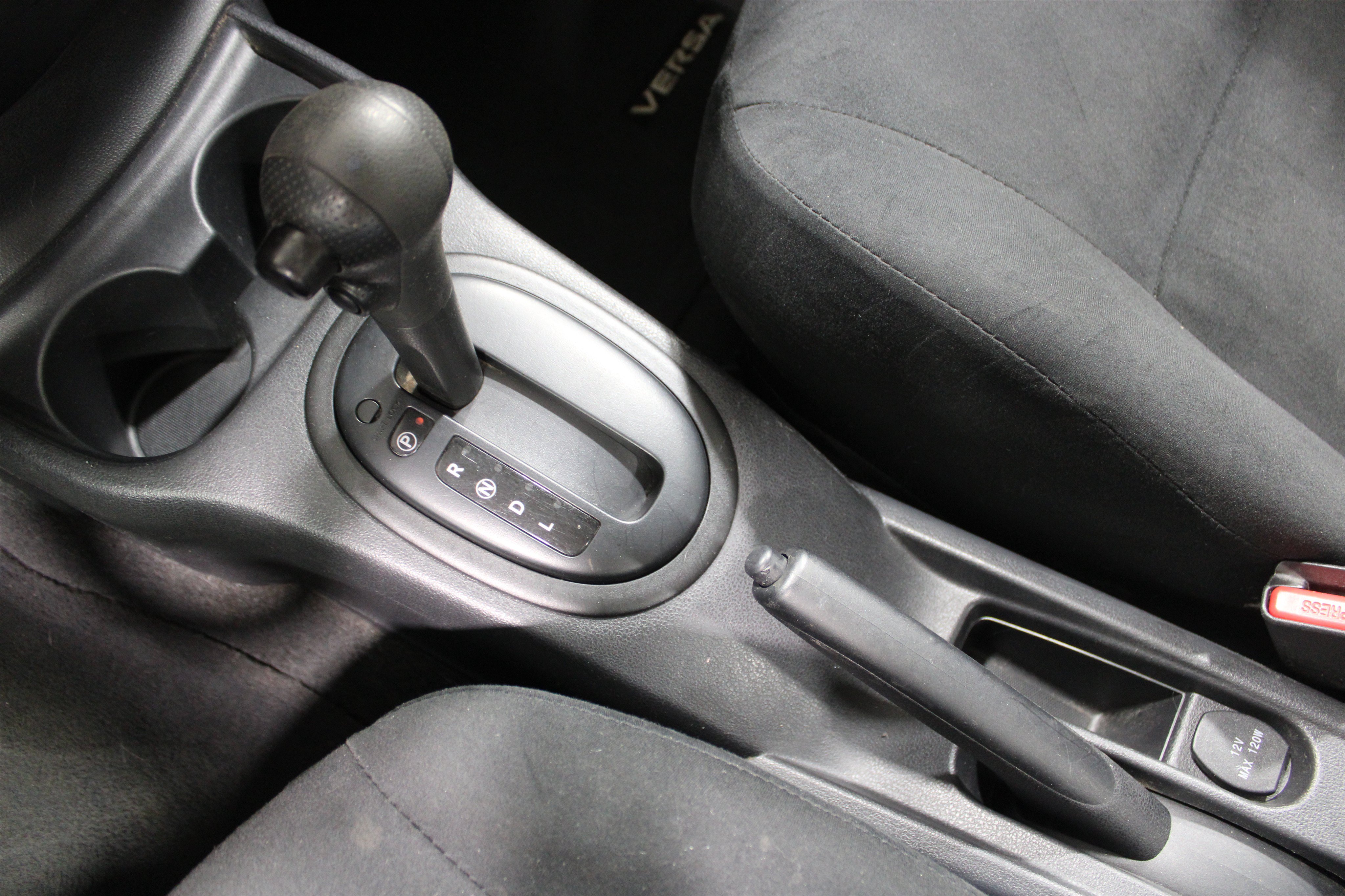 Used 2014 Nissan Versa S Plus FWD image 12