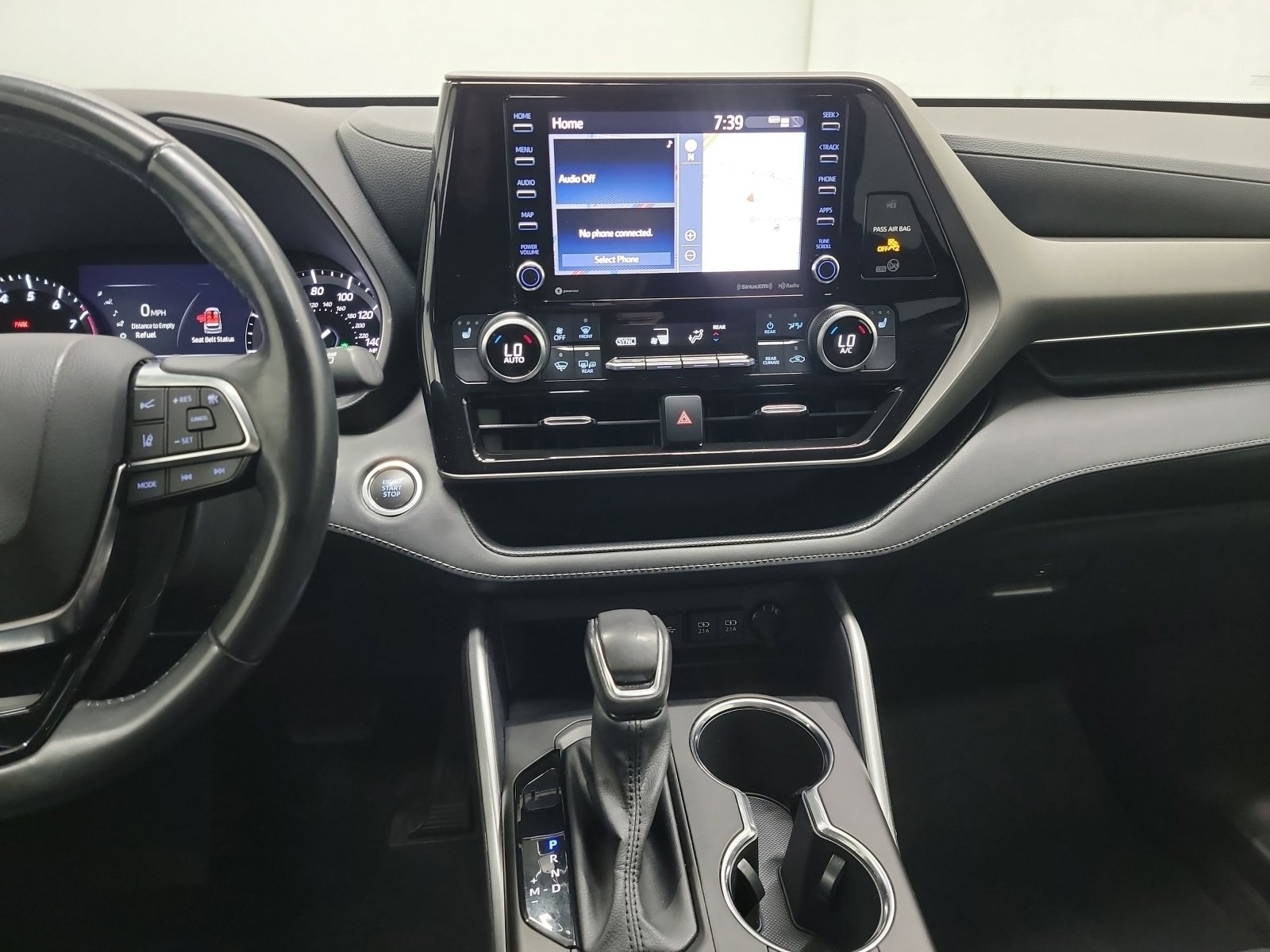 Used 2021 Toyota Highlander XLE image 20