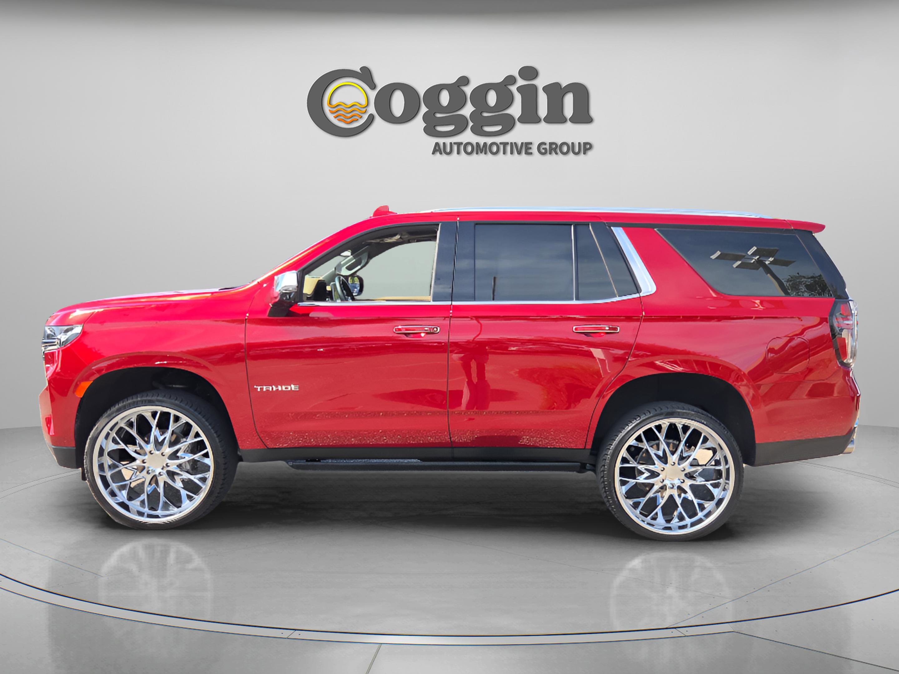 Used 2023 Chevrolet Tahoe Premier w/ Advanced Technology Package RWD image 2