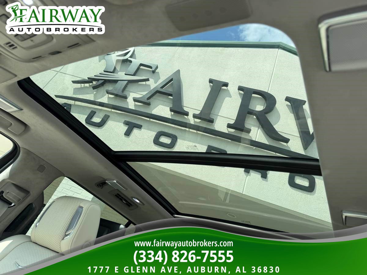 Used 2022 Cadillac Escalade Premium Luxury Platinum image 27