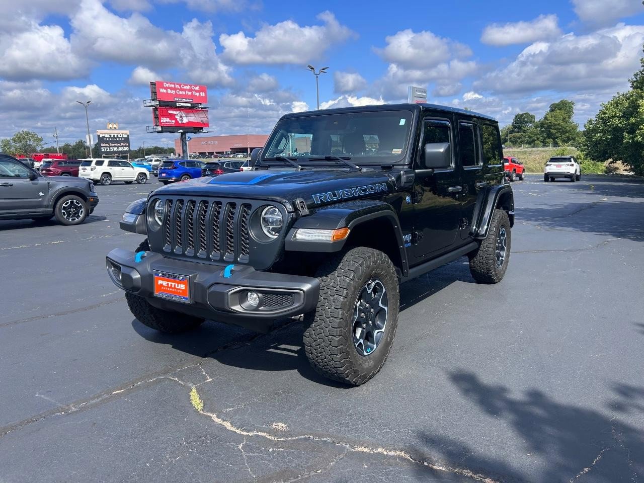 Used 2022 Jeep Wrangler Unlimited Rubicon 4xe w/ Cold Weather Group image 7