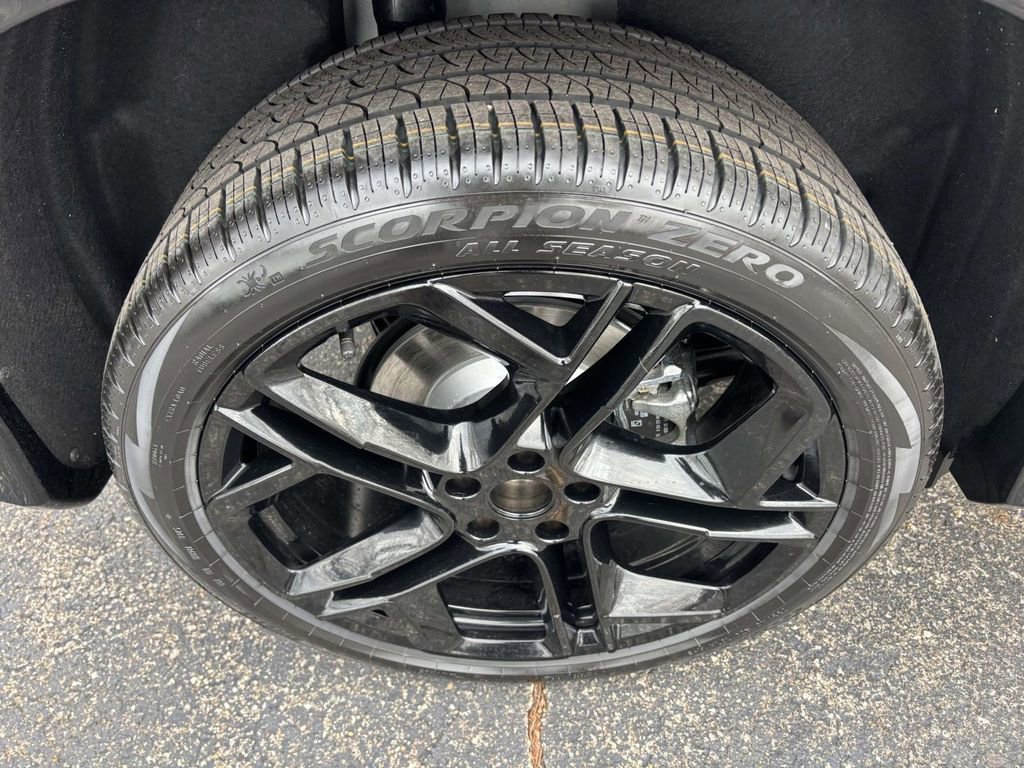 New 2026 Volkswagen Tiguan SE R-Line image 10