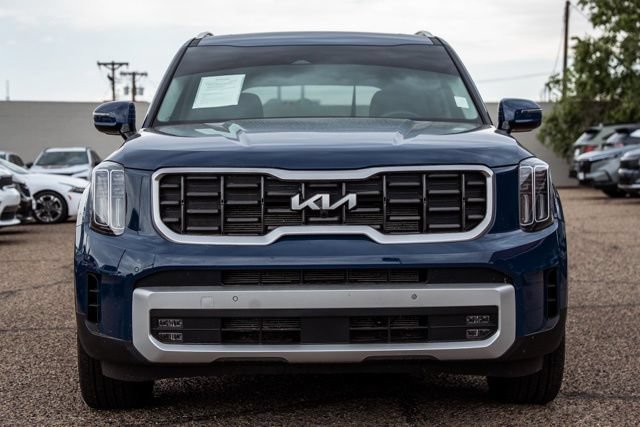Used 2025 Kia Telluride SX Prestige AWD/4WD image 2
