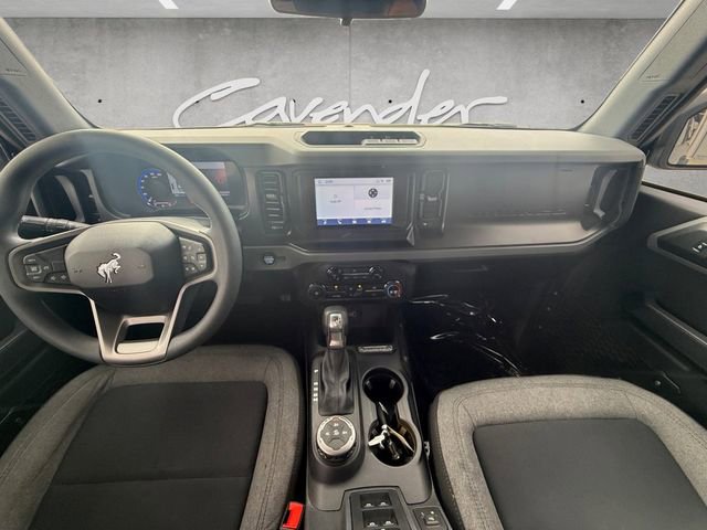 Used 2022 Ford Bronco Base image 20