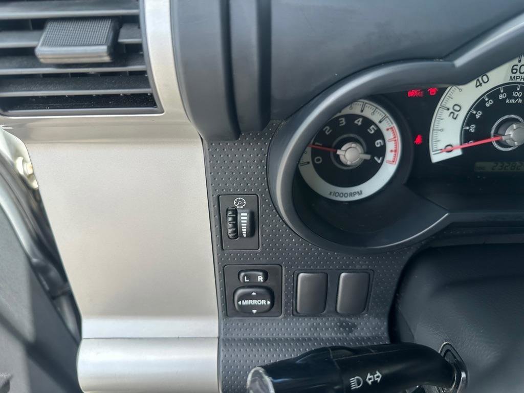Used 2007 Toyota FJ Cruiser 2WD image 14