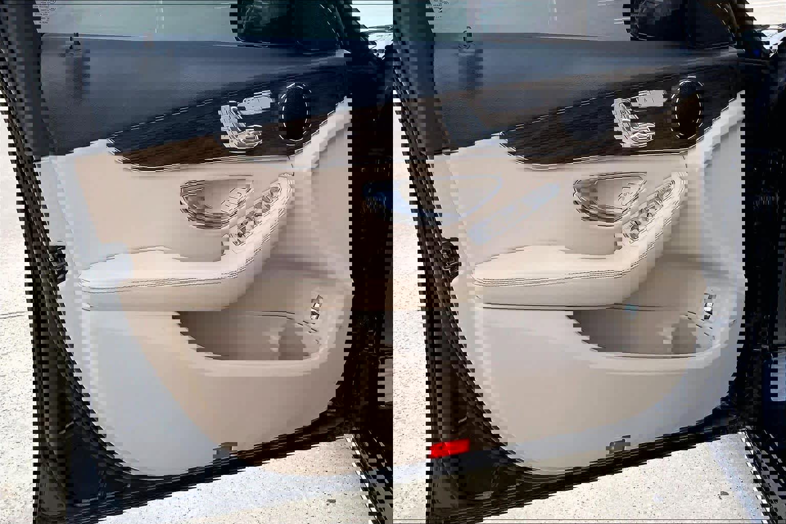 Used 2019 Mercedes-Benz C 300 Sedan image 22