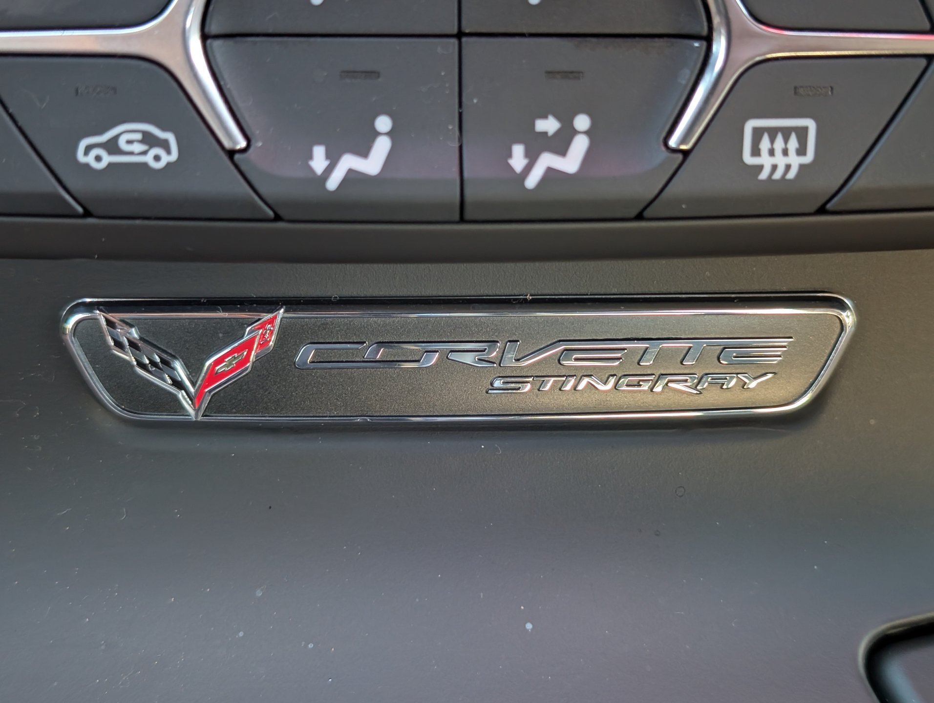 Used 2017 Chevrolet Corvette Stingray Coupe w/ 1LT RWD image 22