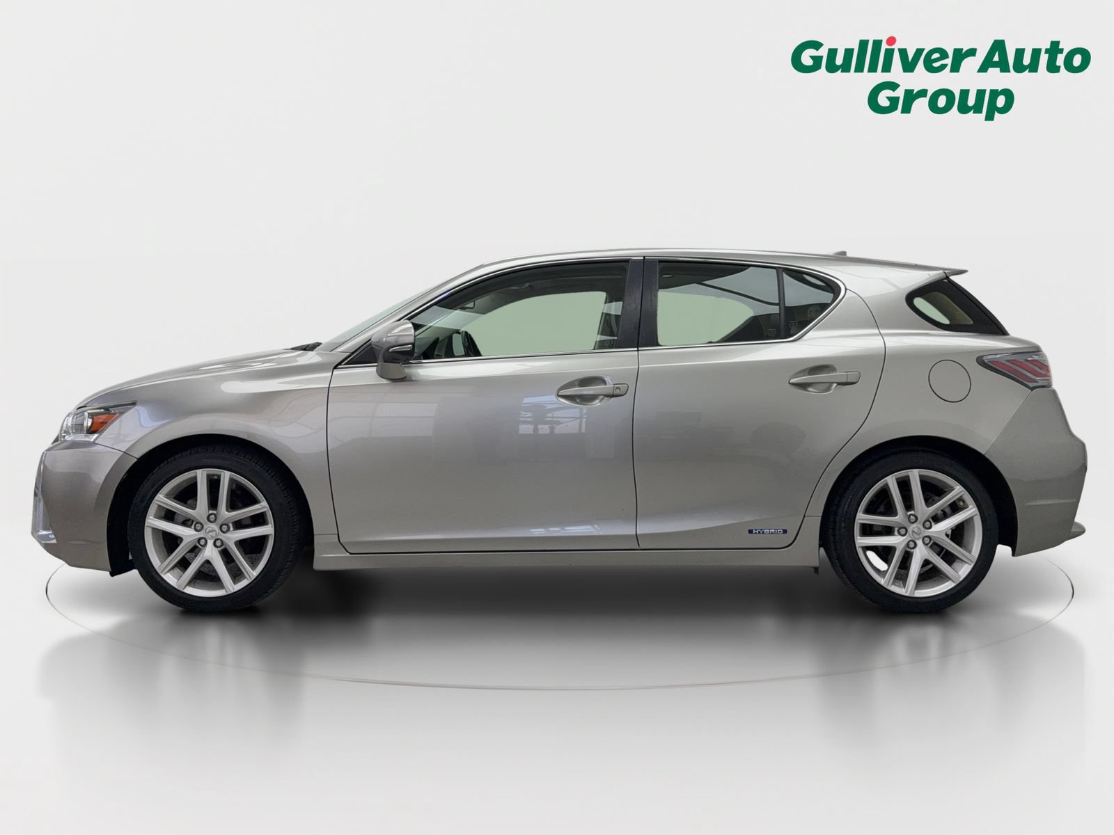 Used 2017 Lexus CT 200h w/ Seat Comfort Package FWD image 3