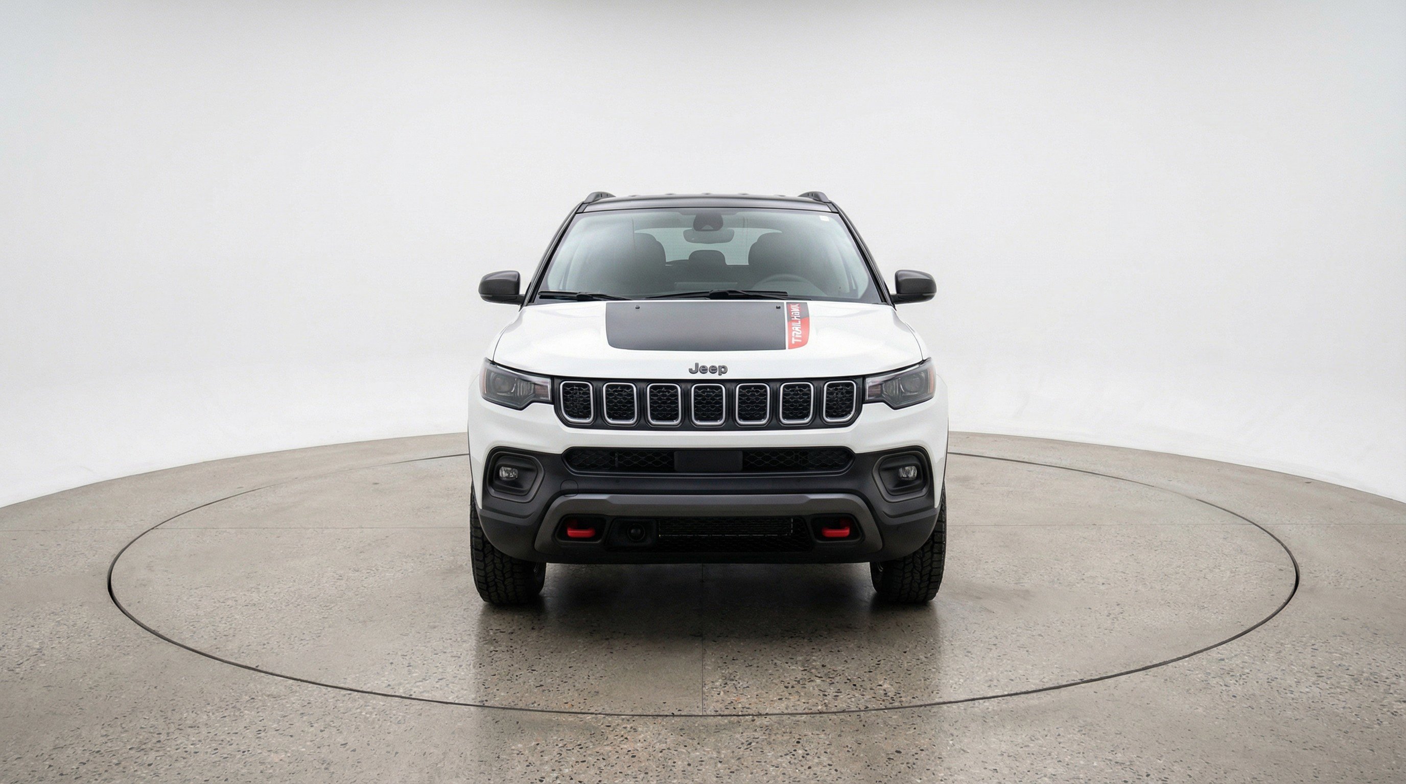 Used 2025 Jeep Compass Trailhawk image 2