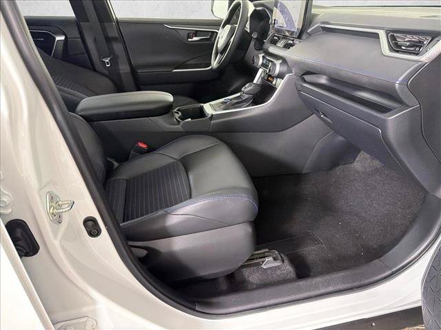 Used 2023 Toyota RAV4 XSE AWD/4WD image 14