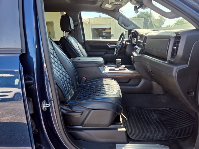 Used 2023 Chevrolet Silverado 1500 RST AWD/4WD image 18