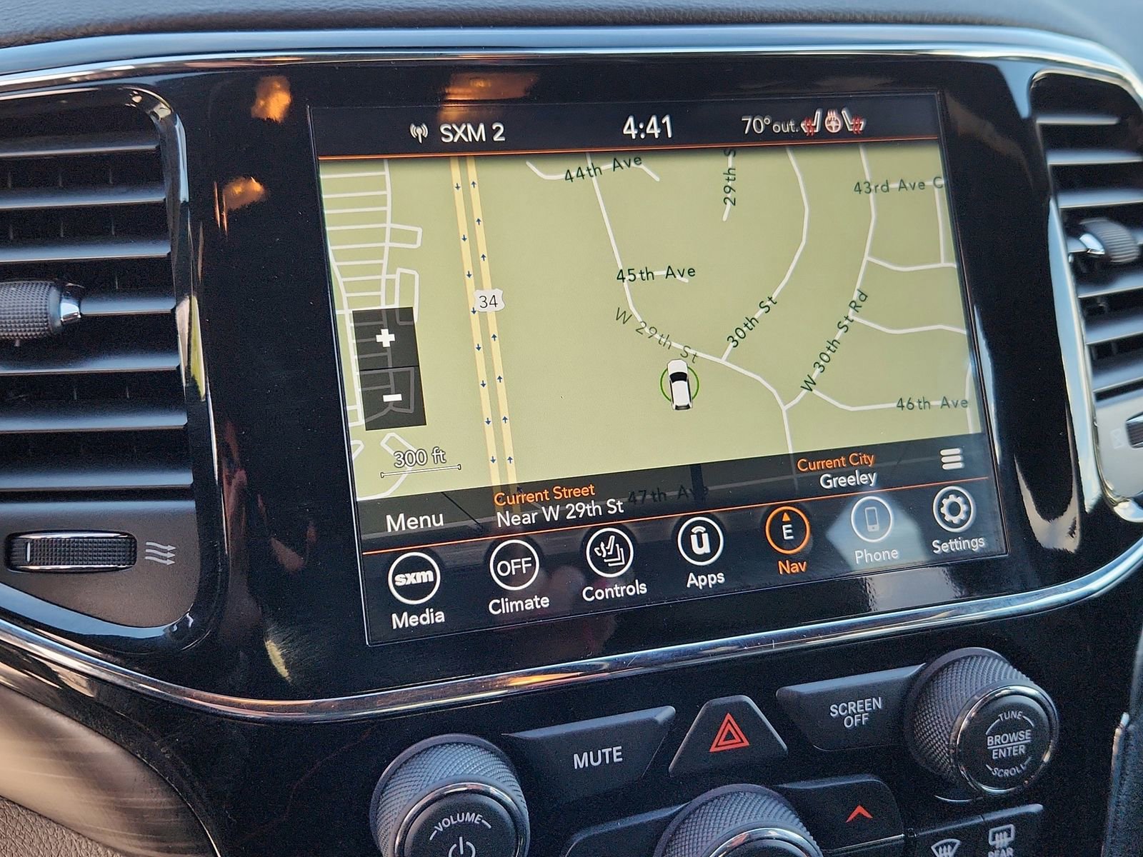 Used 2021 Jeep Grand Cherokee Laredo X AWD/4WD image 23