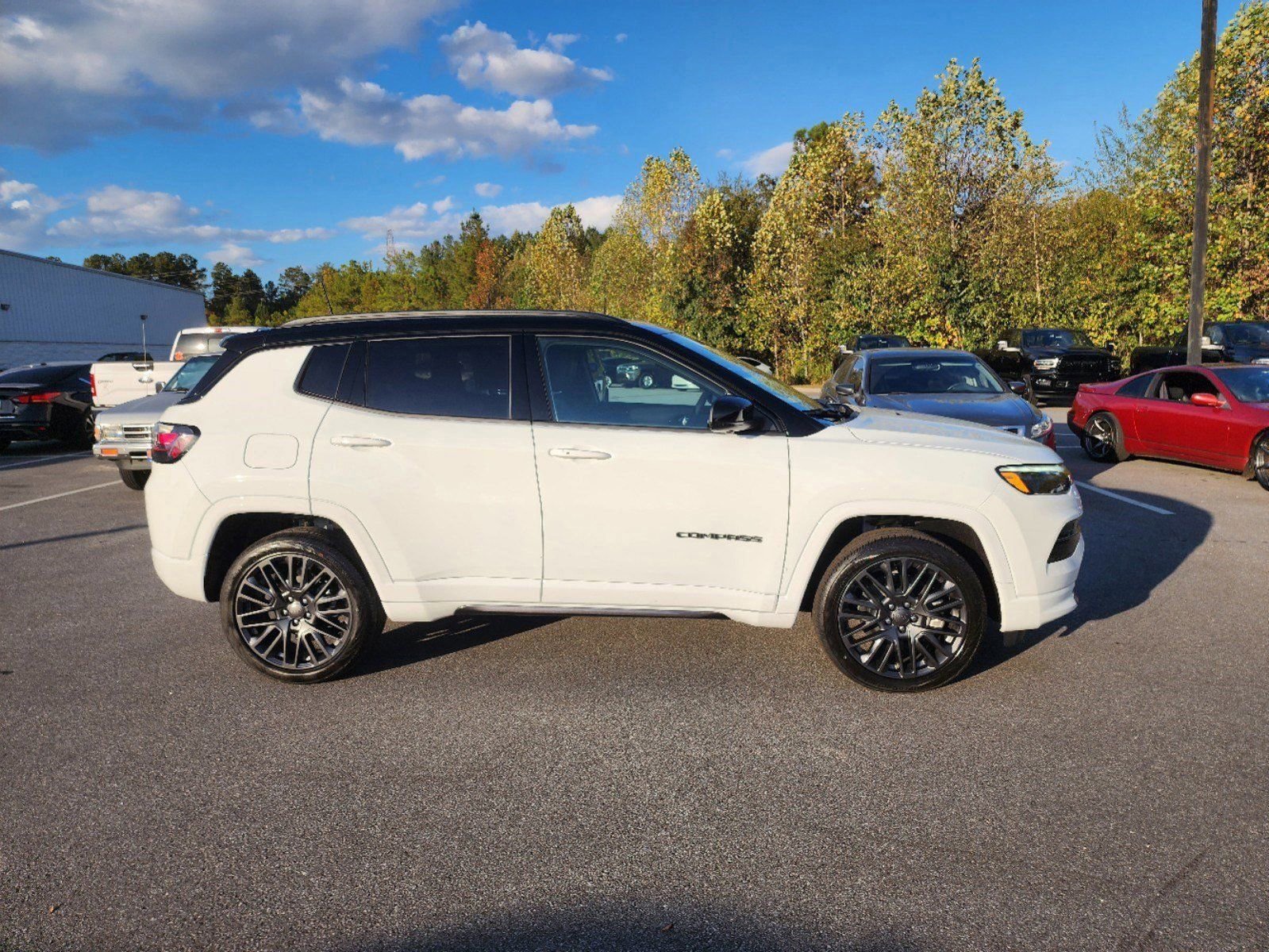 Used 2024 Jeep Compass Limited w/ Driver Assist Group I AWD/4WD image 10